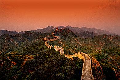 《人中之龙８外传》引领吾朗海盗团，以成为传奇海盗团为目标开展航海